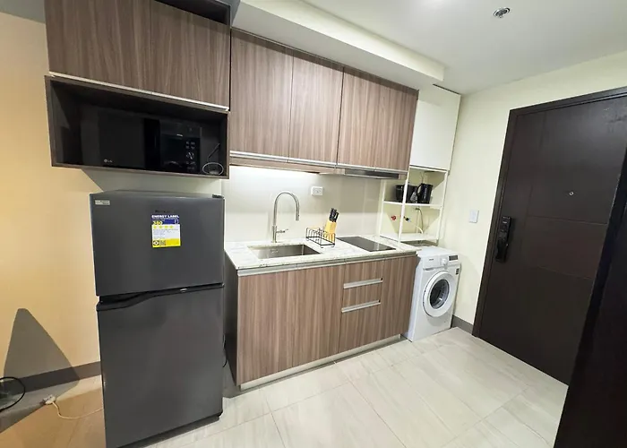 Elegant 1 Bedroom With Great Facilities And Perfect Location *